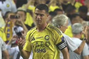 ng体育入口C罗在SKT比赛中惊险取胜，关键助攻引发热议！的简单介绍